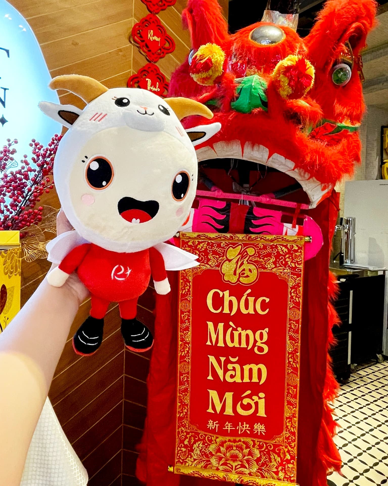 TikTok · Mall promotional image